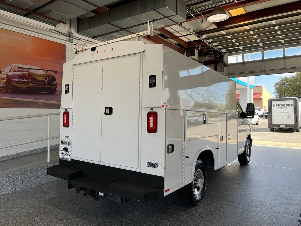 Used 2021 Chevrolet Express 3500 w/ Power Convenience Package RWD image 9