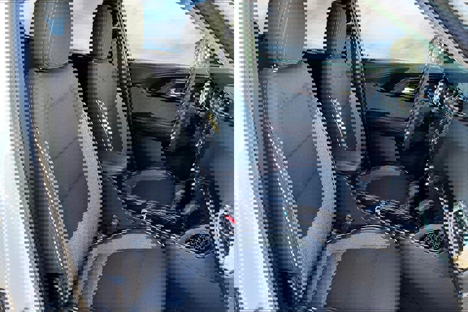 Used 2022 Chevrolet TrailBlazer LT w/ Driver Confidence Package image 21