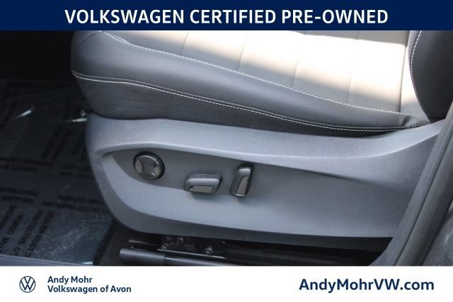 Used 2023 Volkswagen Taos SE FWD image 16