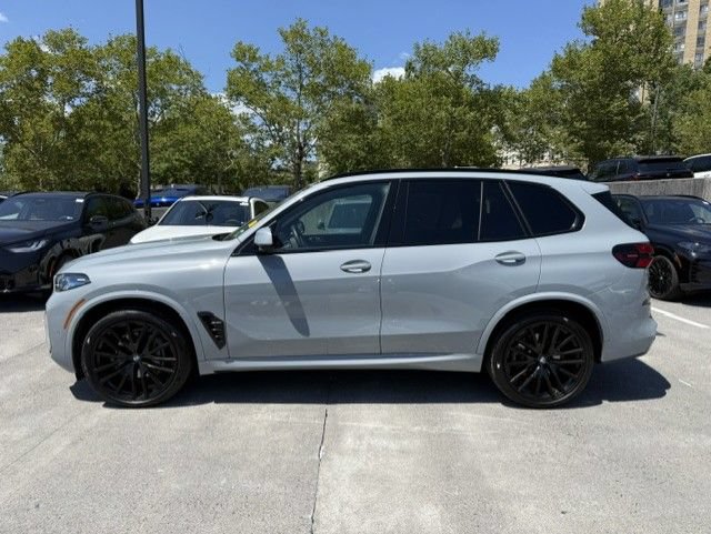 Used 2025 BMW X5 xDrive40i w/ M Sport Package AWD/4WD image 5
