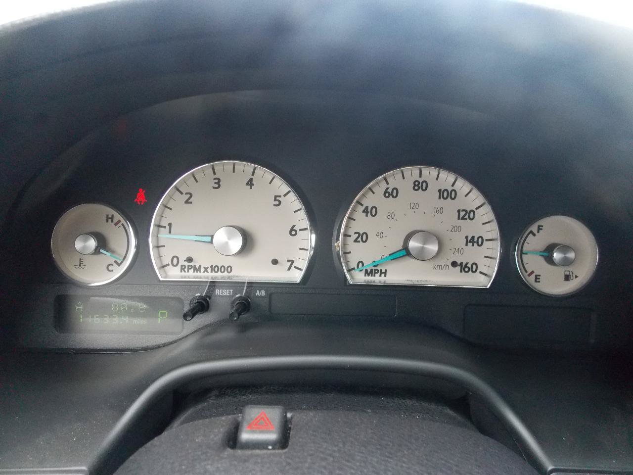 Used 2005 Ford Thunderbird RWD image 15