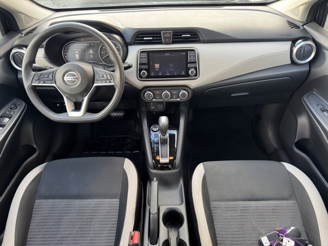 Used 2021 Nissan Versa SV image 16