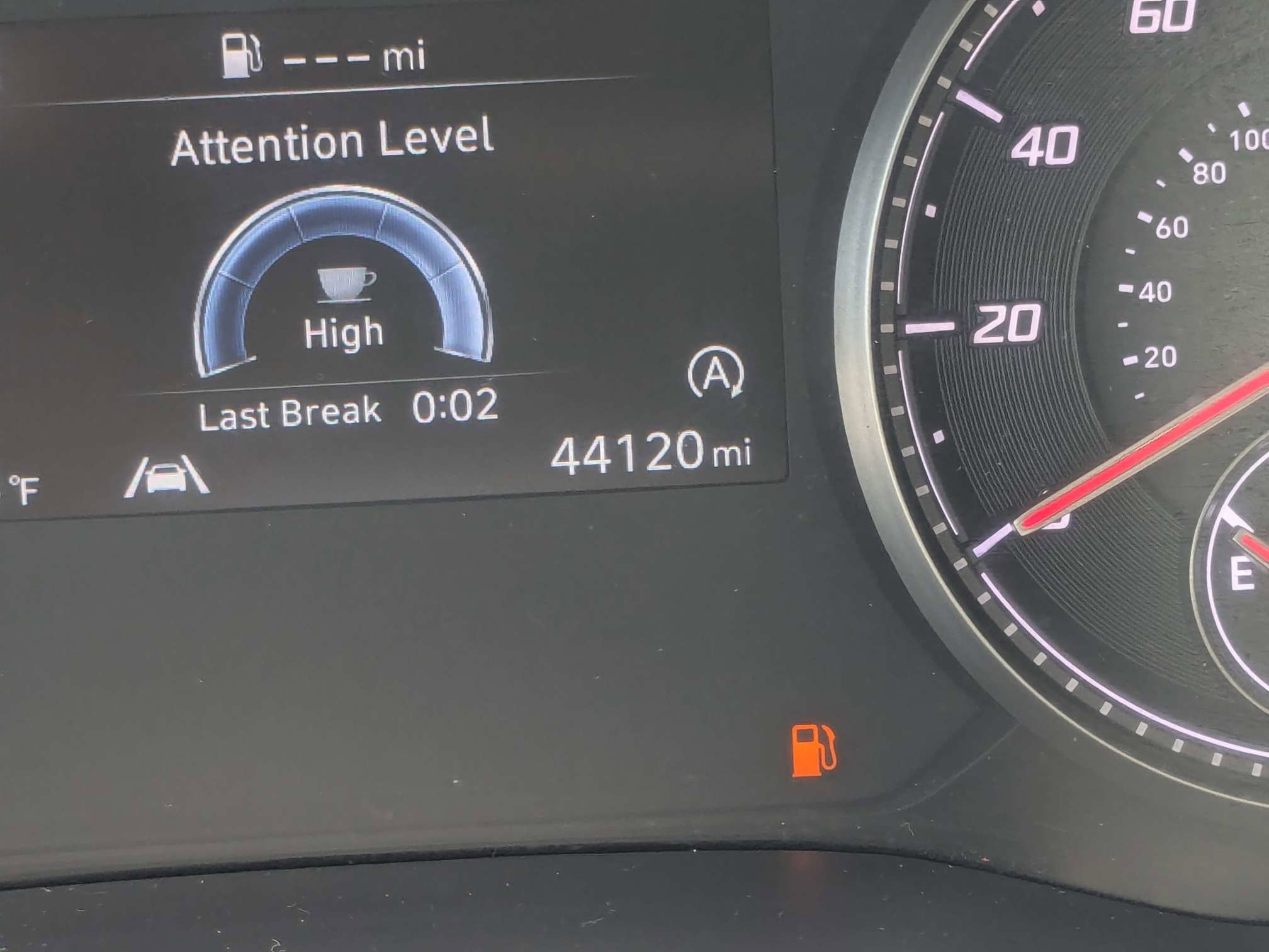 Used 2023 Hyundai Santa Fe SE w/ Cargo Package AWD/4WD image 36
