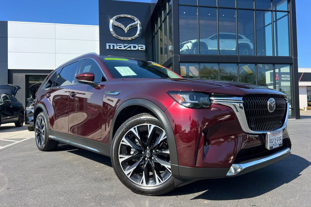 Certified 2024 MAZDA CX-90 Plug-In Hybrid w/ Premium Pkg image 2