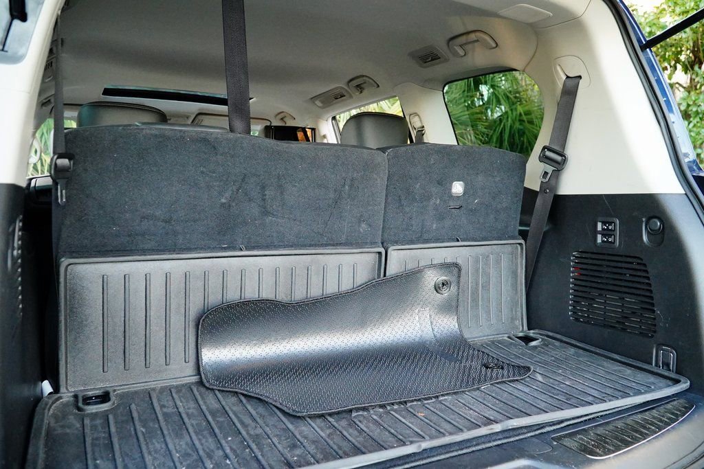 Used 2022 Nissan Armada Platinum w/ Captain's Chairs Package image 36