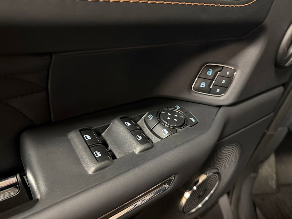 Used 2024 Ford Expedition Max Platinum image 29