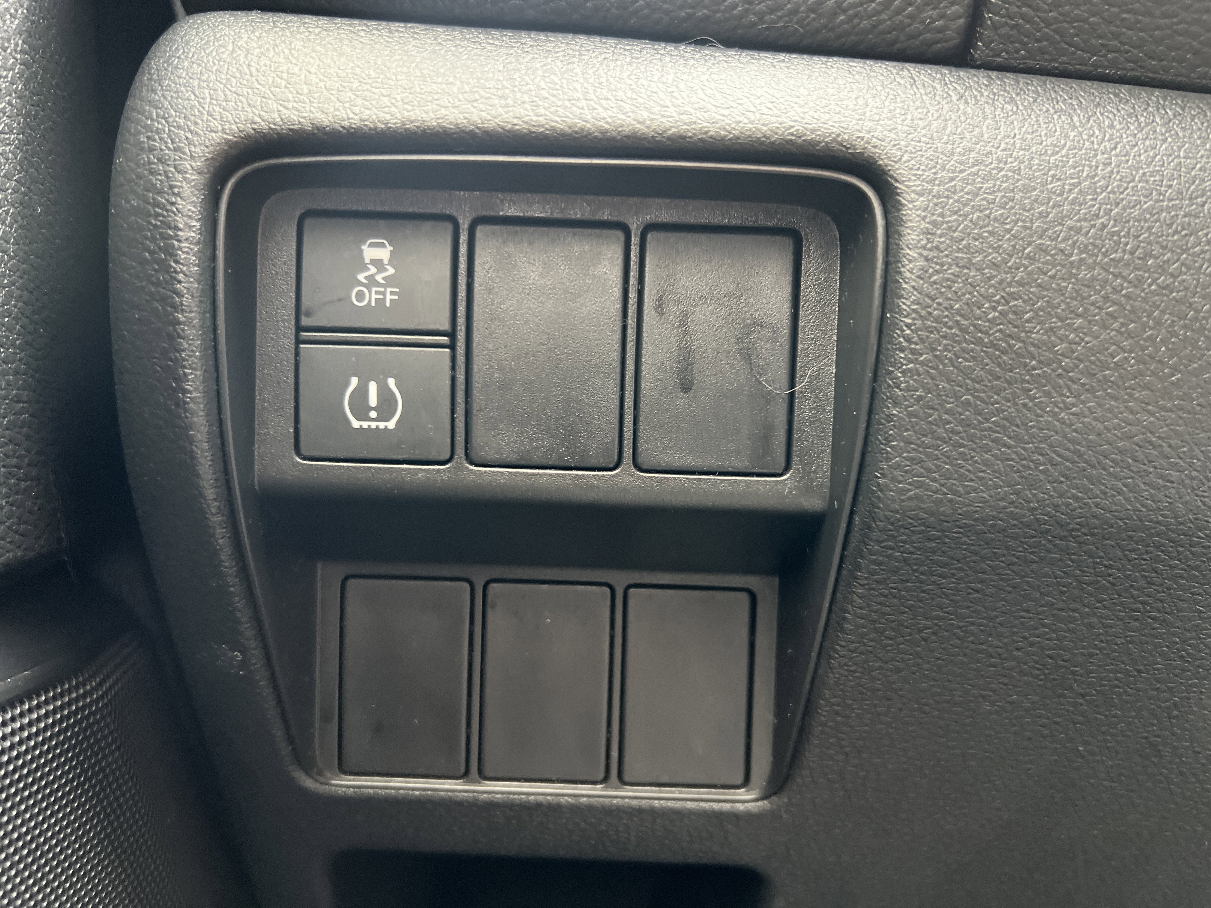 Used 2019 Honda CR-V LX image 29