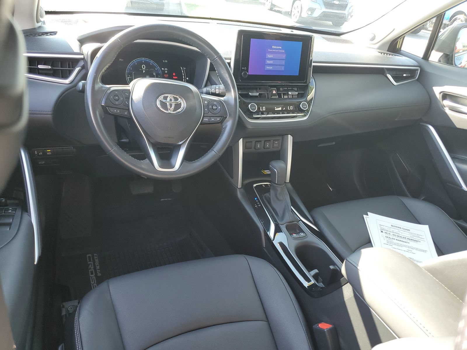 Used 2023 Toyota Corolla Cross XLE w/ Convenience Package AWD/4WD image 10