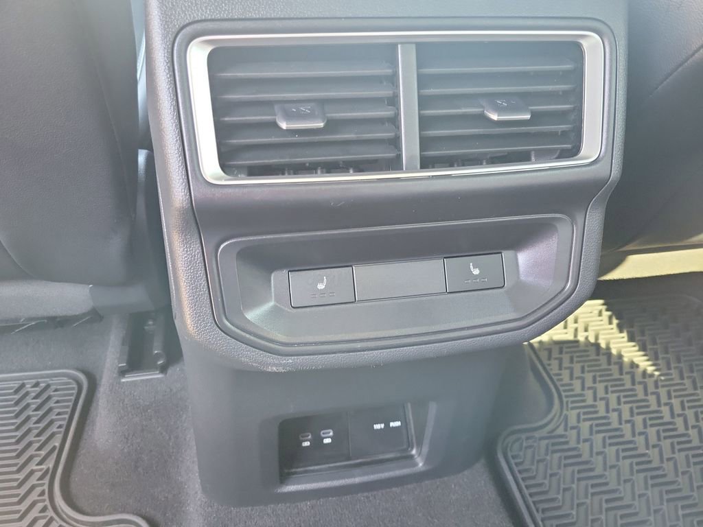 Used 2024 Volkswagen Atlas Cross Sport SEL Premium R-Line image 32