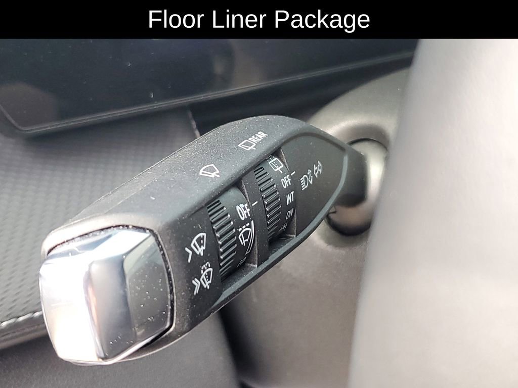 Used 2026 Chevrolet Equinox LT w/ LPO, Floor Liner Package AWD/4WD image 11