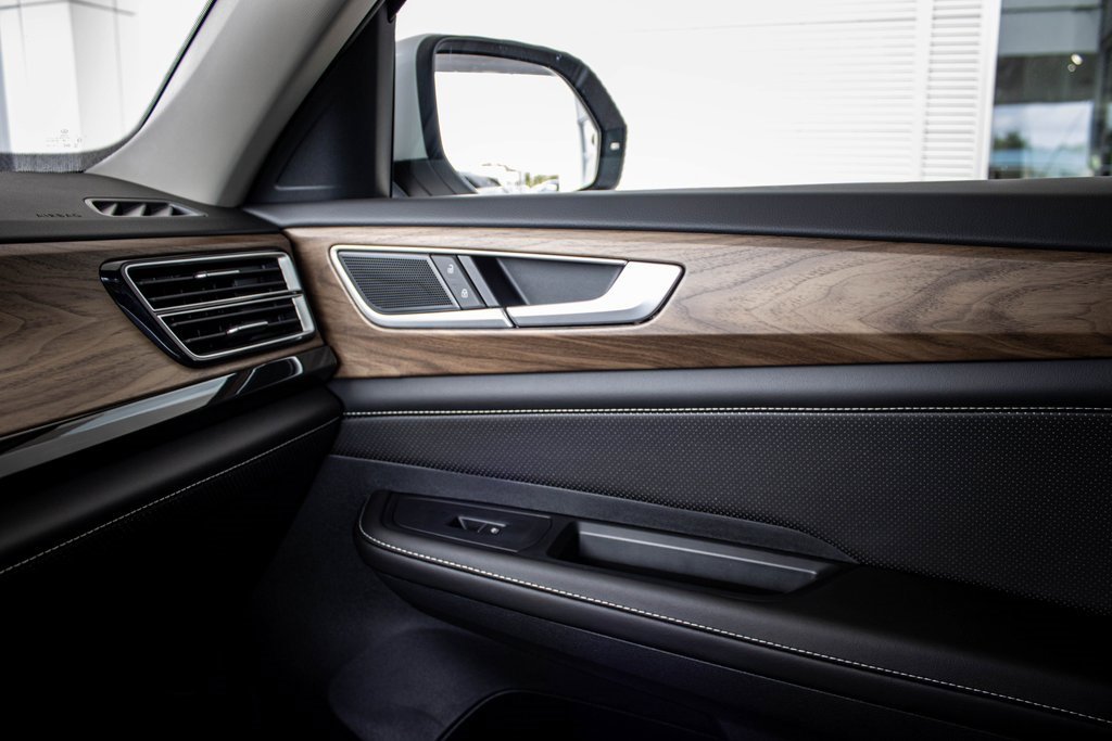 New 2026 Volkswagen Atlas SE image 44
