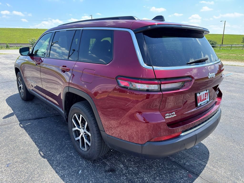 Used 2024 Jeep Grand Cherokee L Limited AWD/4WD image 23