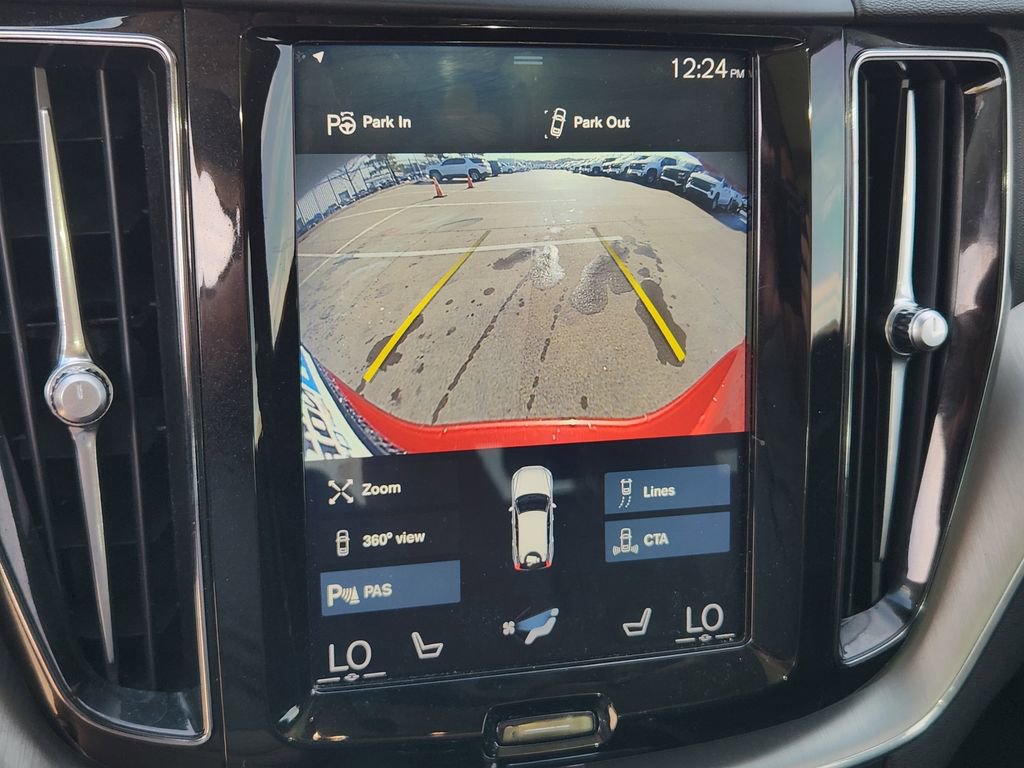 Used 2018 Volvo XC60 T6 Momentum w/ Advanced Package image 20