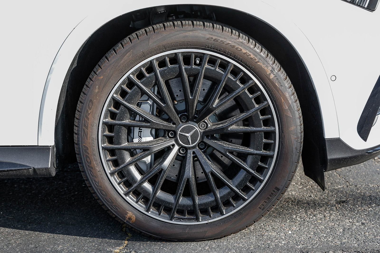 Used 2024 Mercedes-Benz GLC 43 AMG 4MATIC image 9