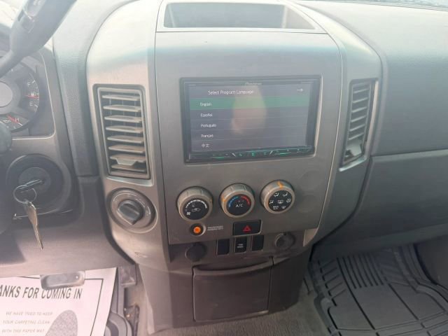 Used 2005 Nissan Titan XE AWD/4WD image 10