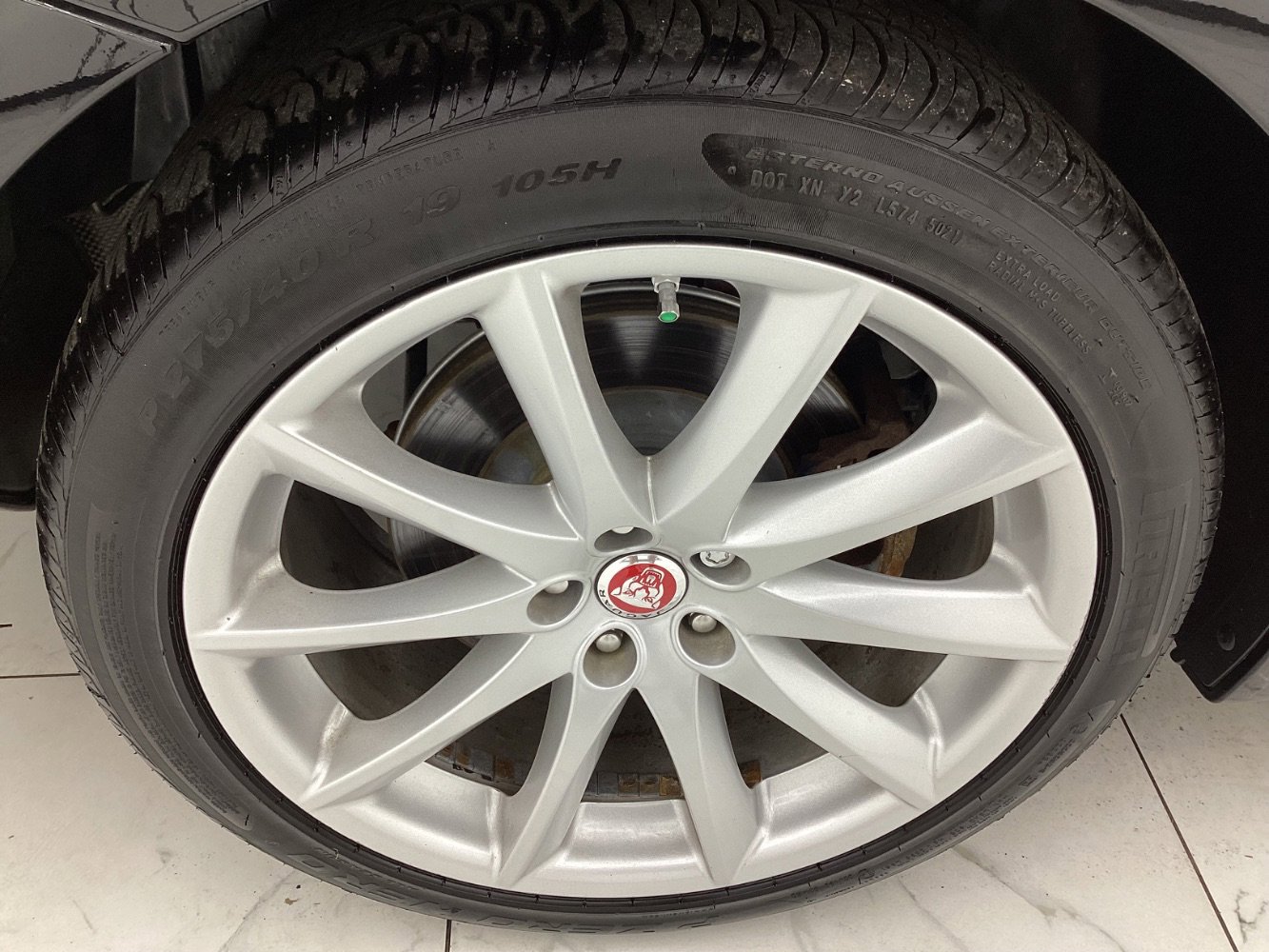 Used 2018 Jaguar XJ R-Sport image 51