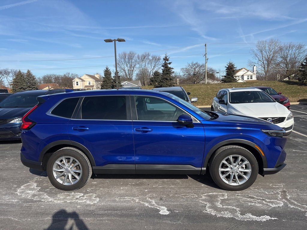 Used 2025 Honda CR-V EX-L image 2