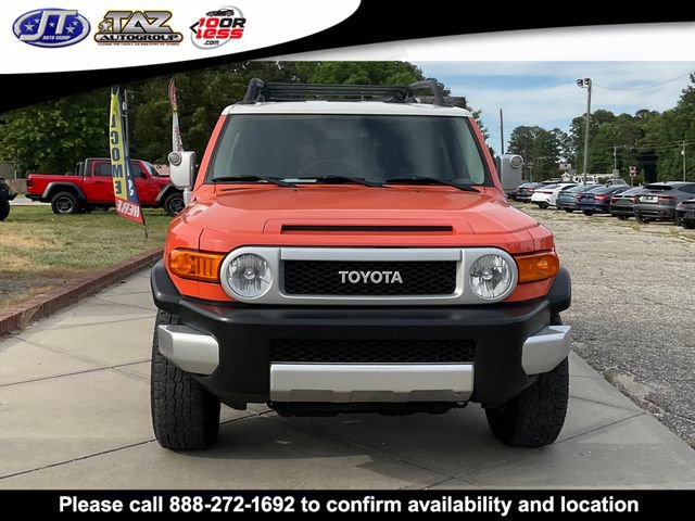 Used 2013 Toyota FJ Cruiser 2WD w/ Convenience Pkg video 2