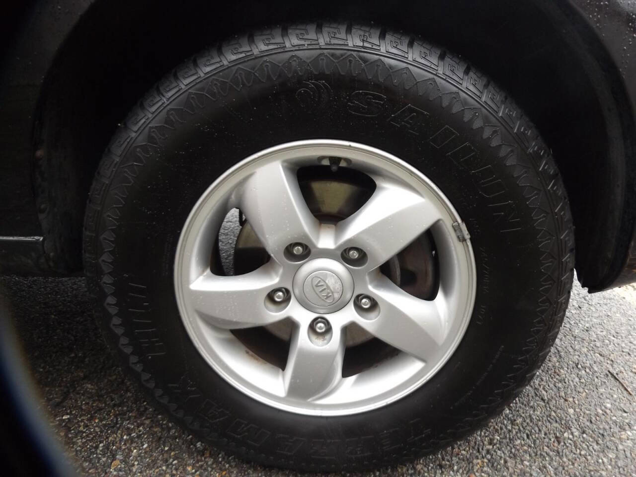 Used 2009 Kia Sorento LX image 23