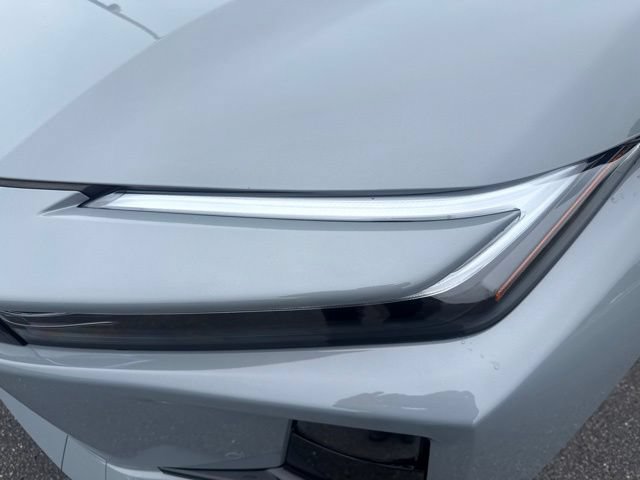 Used 2026 Toyota C-HR AWD/4WD image 9