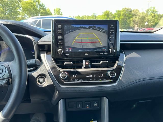 Used 2022 Toyota Corolla Cross XLE w/ Convenience Package AWD/4WD image 17