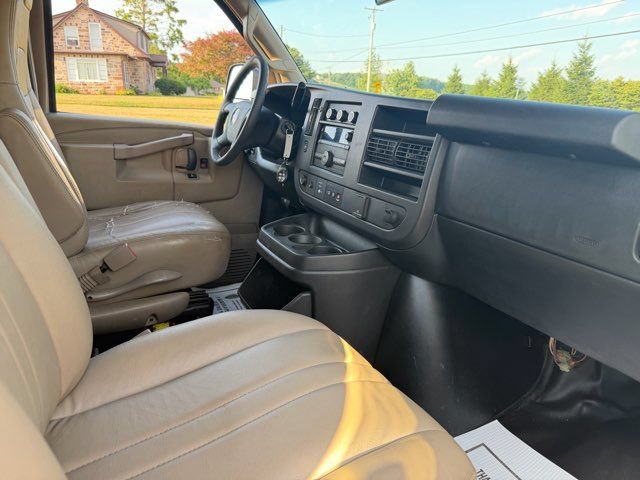 Used 2019 GMC Savana 3500 w/ Power Convenience Package RWD image 15