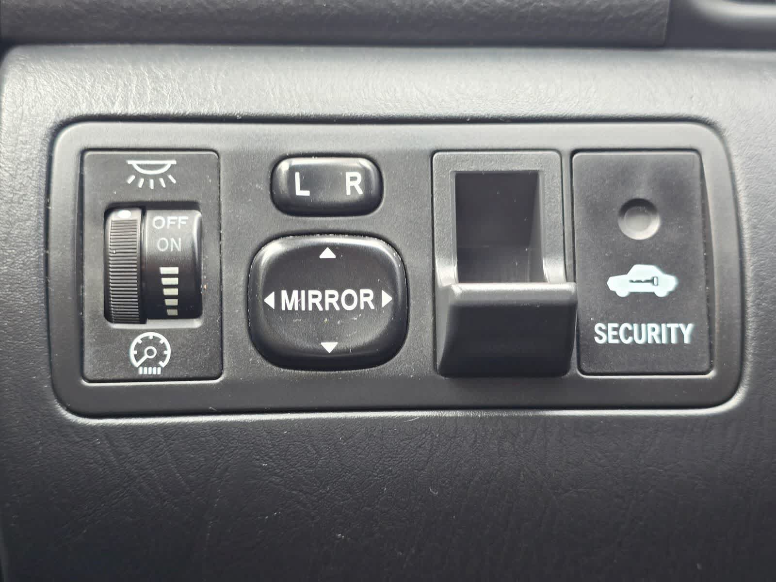 Used 2005 Toyota Corolla S w/ Extra Value Pkg 1 FWD image 15