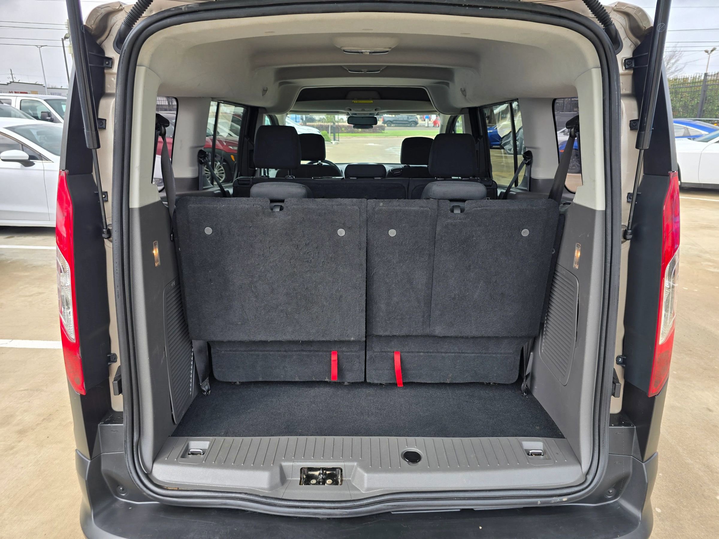 Used 2021 Ford Transit Connect XL image 25