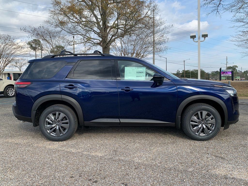 New 2026 Nissan Pathfinder SV image 2