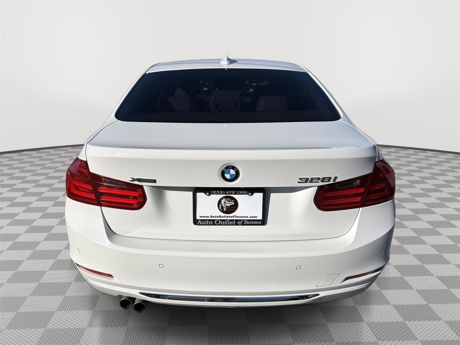 Used 2013 BMW 328i xDrive Sedan image 4