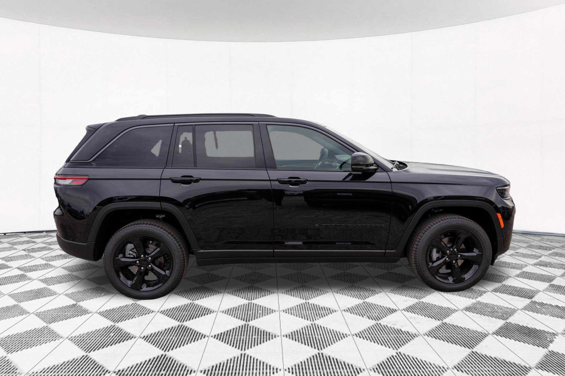 New 2026 Jeep Grand Cherokee Limited w/ Limited Altitude Package AWD/4WD image 12