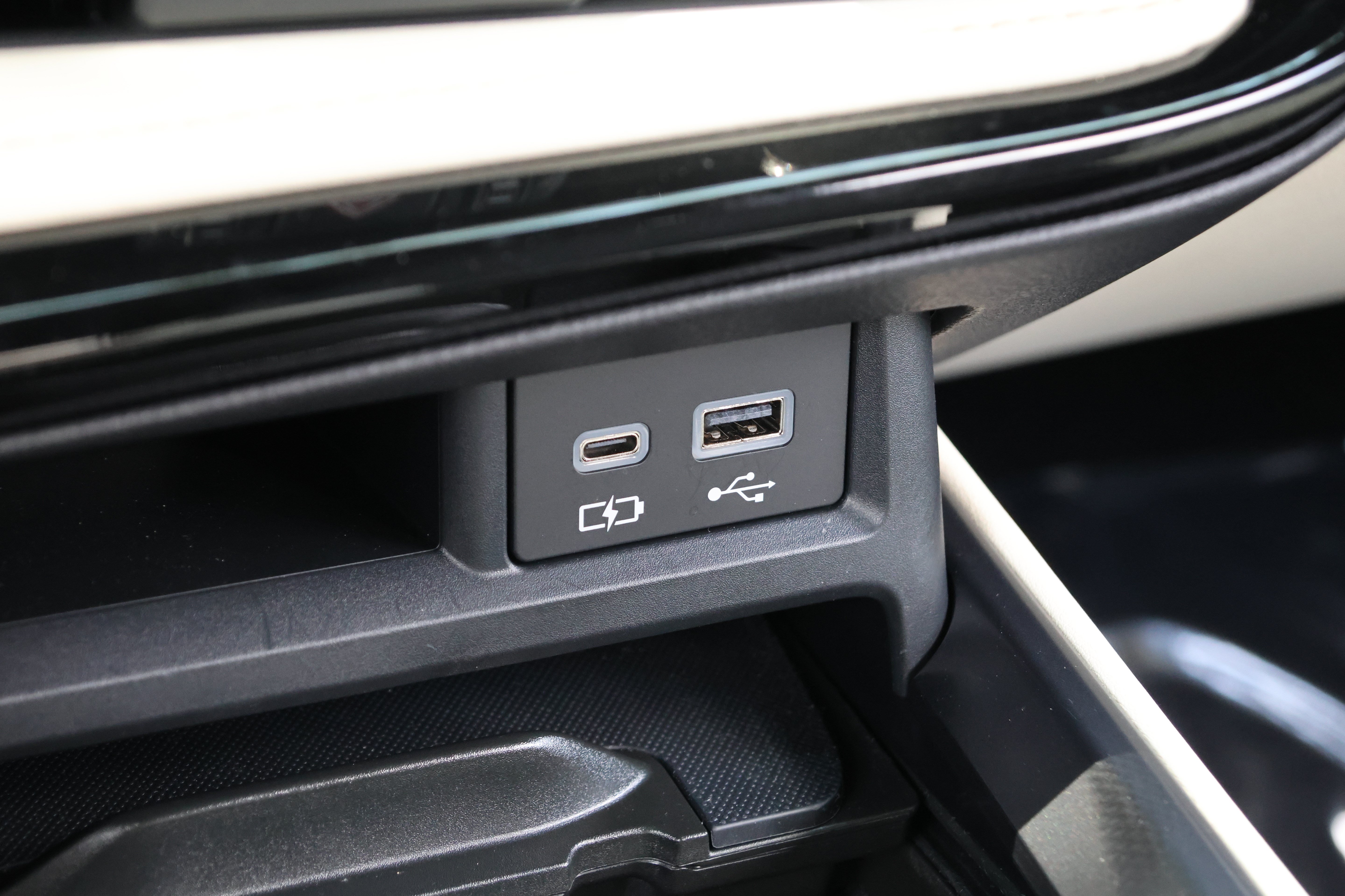 Used 2024 Lexus NX 250 FWD w/ Cold Area Package image 29