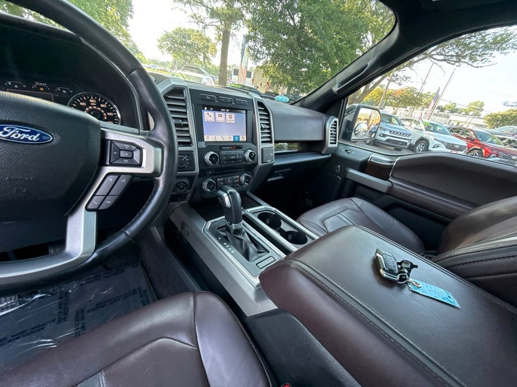 Used 2017 Ford F150 Platinum w/ Equipment Group 701A Luxury AWD/4WD image 18
