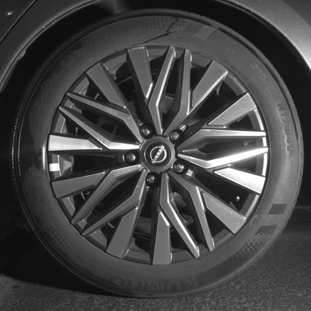 Used 2025 Nissan Altima 2.5 SV image 14