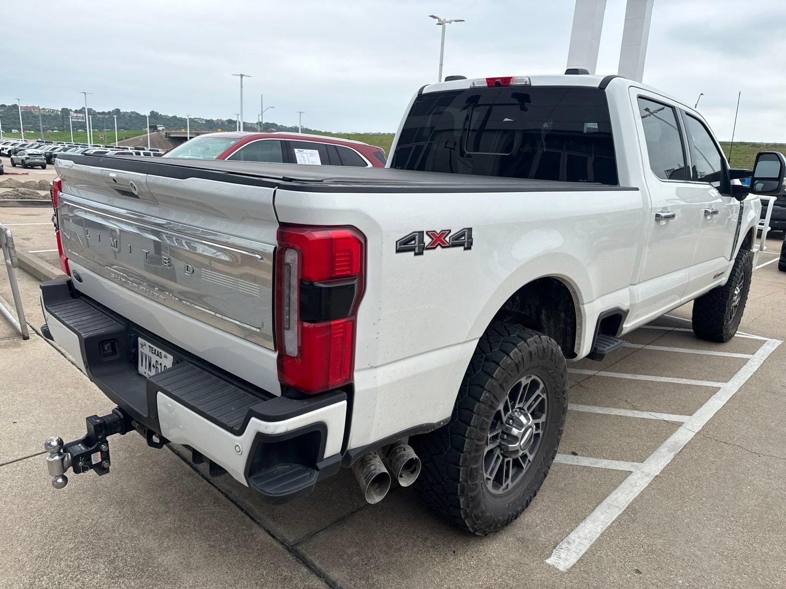 Used 2024 Ford F250 Limited AWD/4WD image 10