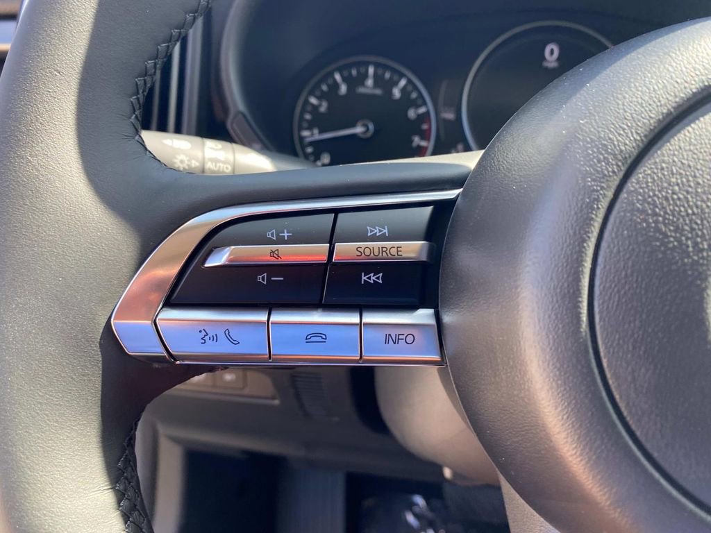New 2025 MAZDA CX-50 Meridian Edition w/ Apex Package image 17