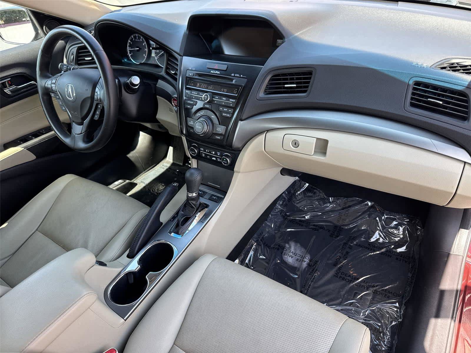 Used 2015 Acura ILX w/ Technology Package FWD image 13