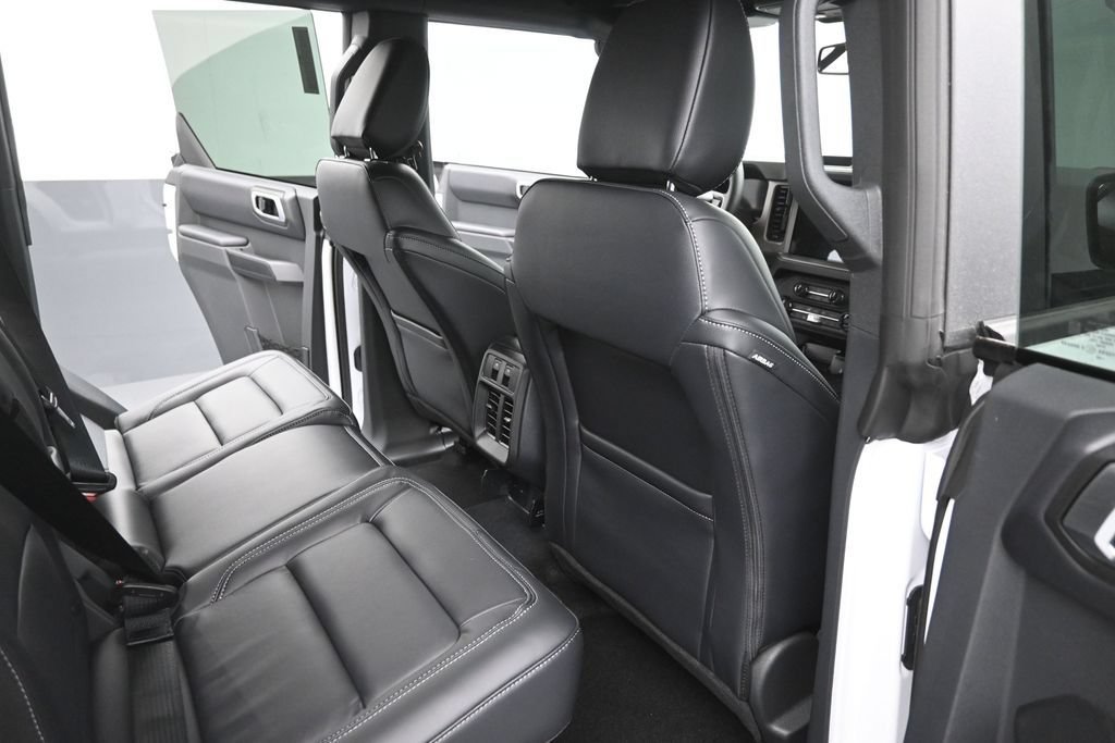 New 2026 Ford Bronco Outer Banks AWD/4WD image 16