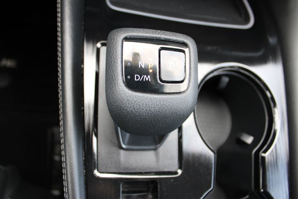 Used 2022 Nissan Rogue Platinum w/ Head-Up Display Package image 30