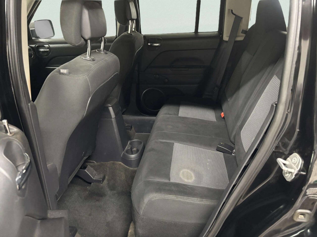 Used 2016 Jeep Patriot Sport image 16