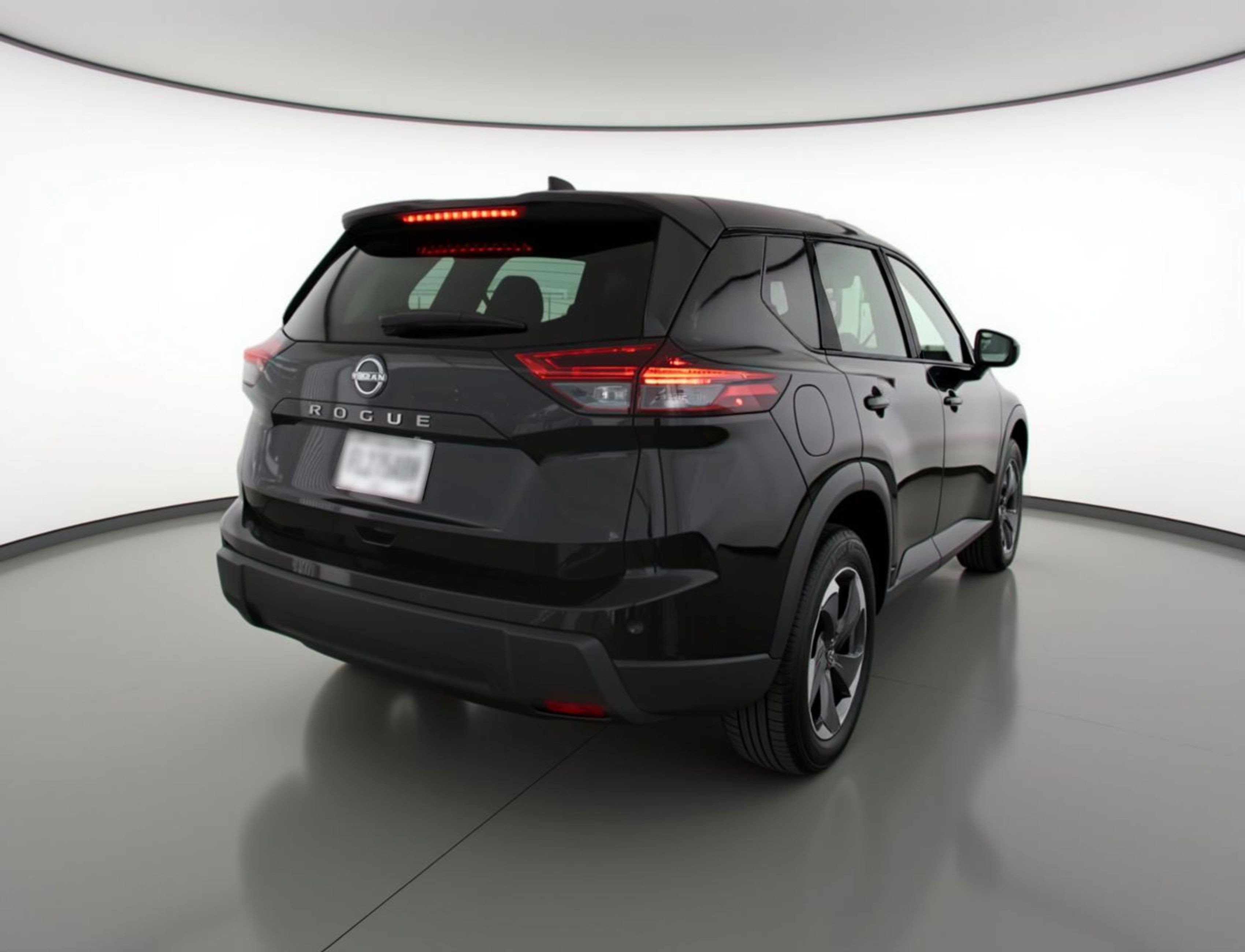 Used 2025 Nissan Rogue SV FWD image 9