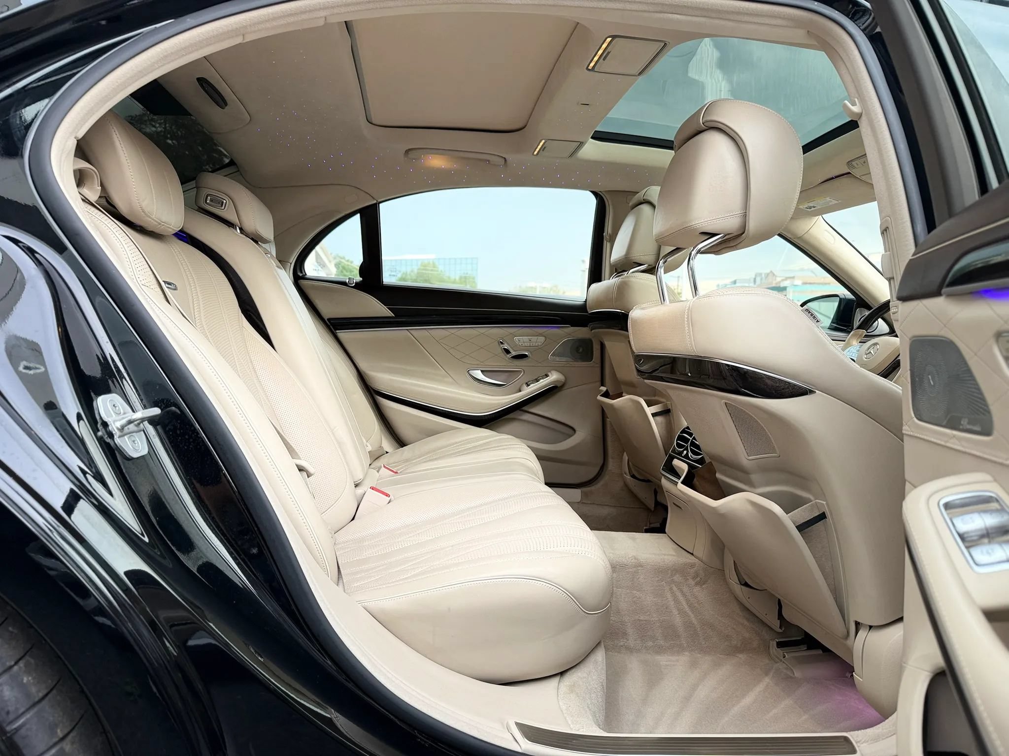Used 2015 Mercedes-Benz S 63 AMG 4MATIC Sedan image 33