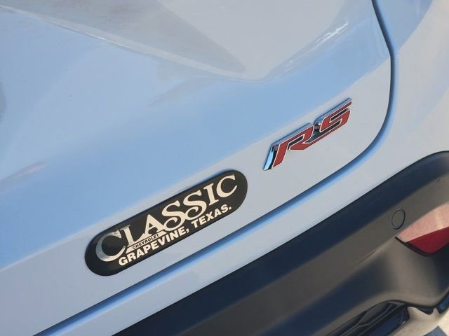 Used 2025 Chevrolet Trax RS w/ Sunroof Package image 9