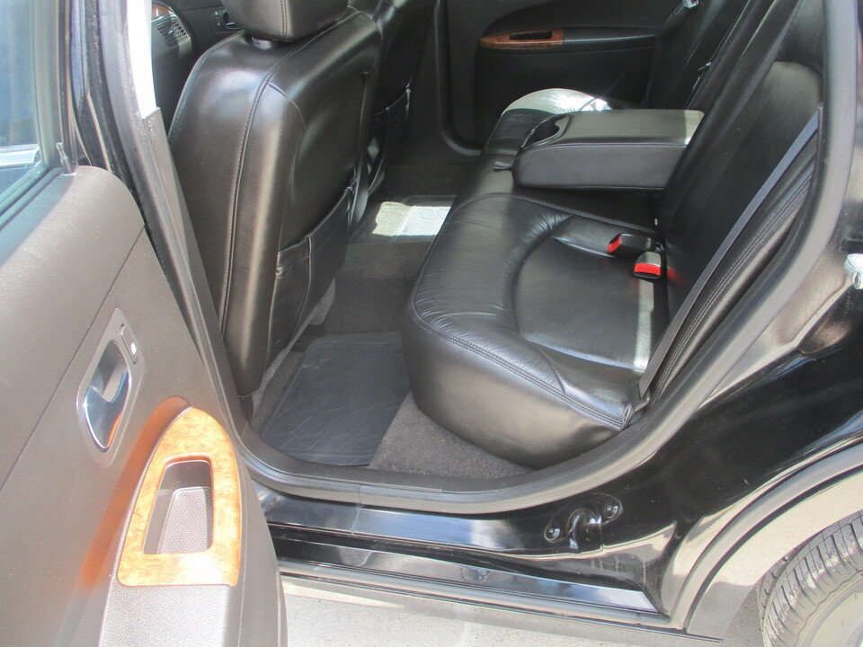 Used 2005 Buick LaCrosse CXS w/ Gold Convenience Package FWD image 8