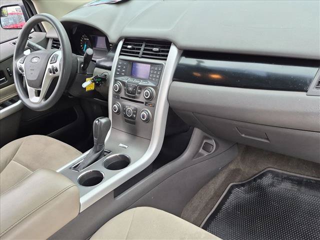 Used 2013 Ford Edge SE FWD image 19