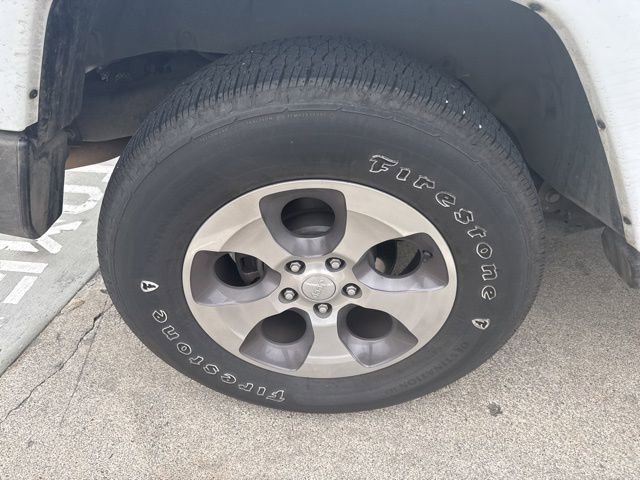 Used 2018 Jeep Wrangler Sahara w/ Connectivity Group image 6