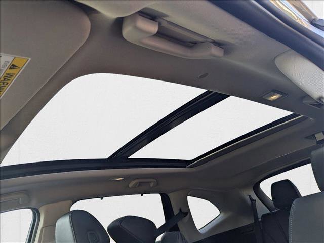 Used 2022 Acura MDX SH-AWD w/ Technology Package image 16