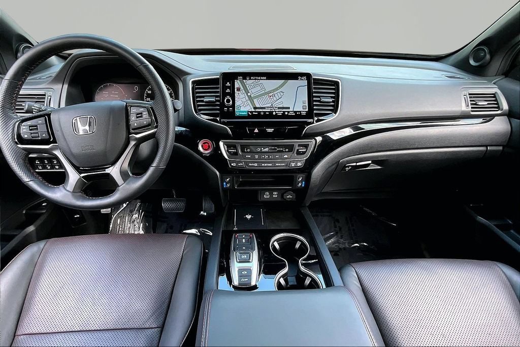 Certified 2025 Honda Ridgeline Black Edition image 7