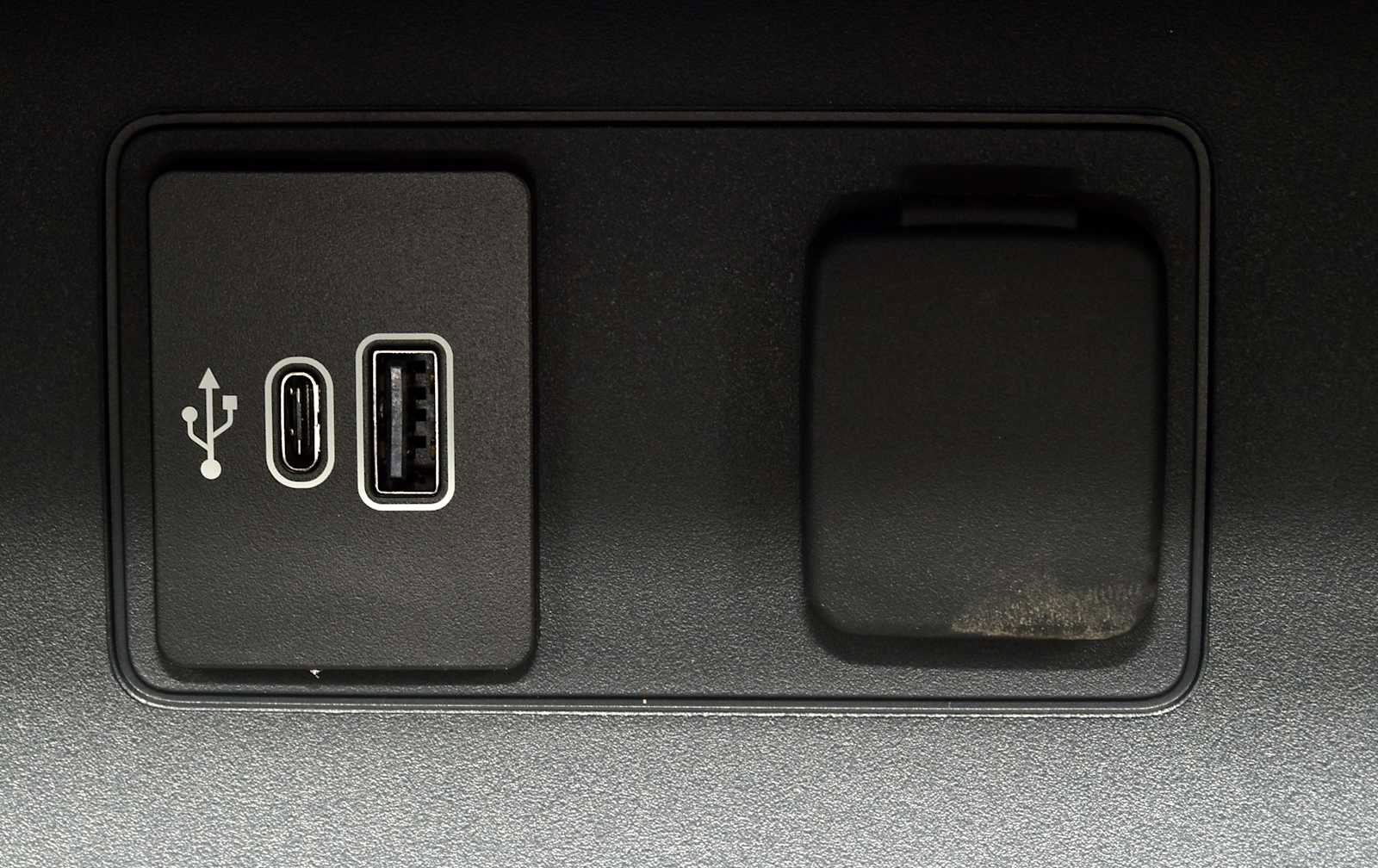 New 2026 Ford Explorer Active w/ Active Comfort Package image 42