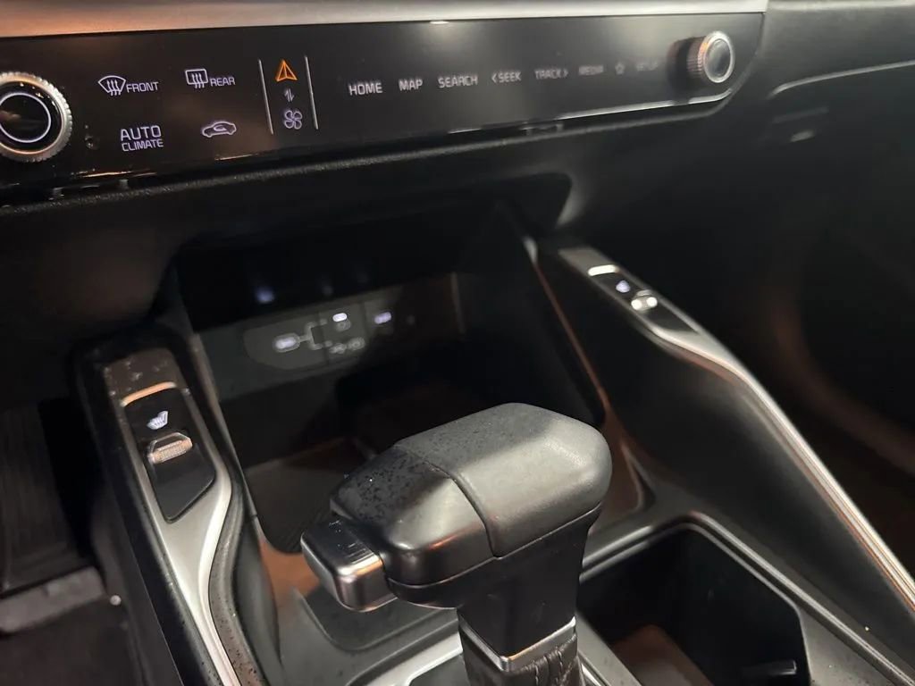 Used 2025 Kia Sorento EX AWD/4WD image 18
